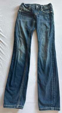 Miss Me Girls Skinny Jeans Size 10 Embellished Flap Pocket Blue Denim
D1